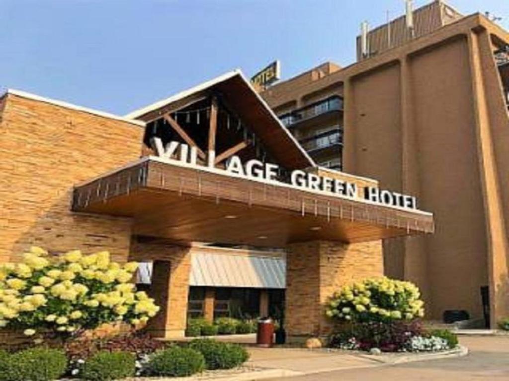 Riviera Village Green Hotel Complex Вернон Экстерьер фото